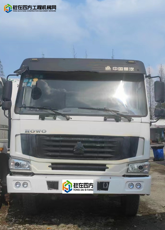 https://images.tongzsf.com/tong/truck_machine/20230325/1641e68f34b9de.jpg