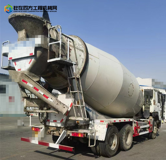 https://images.tongzsf.com/tong/truck_machine/20230325/1641e996b5624d.jpg