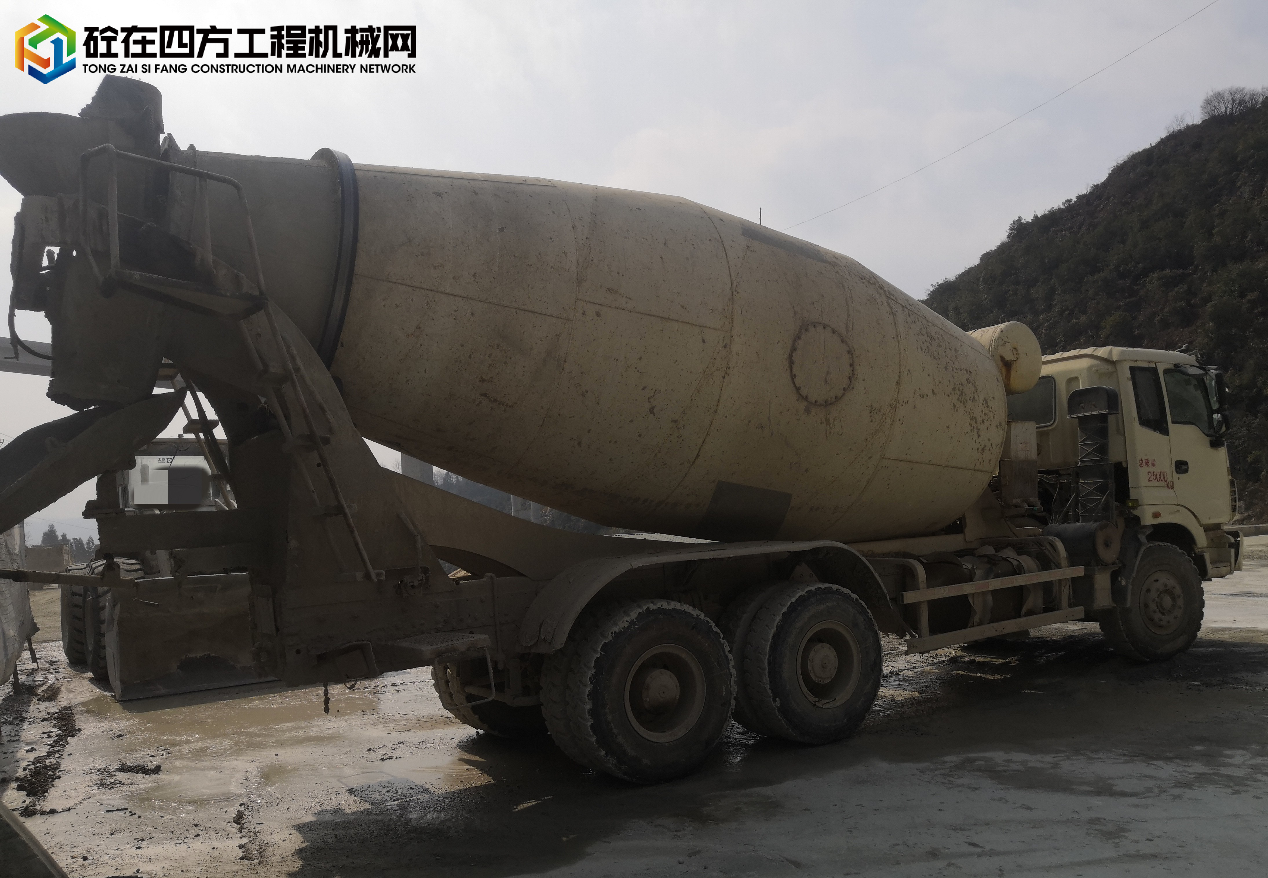 https://images.tongzsf.com/tong/truck_machine/20230327/164217e428c1a0.jpg