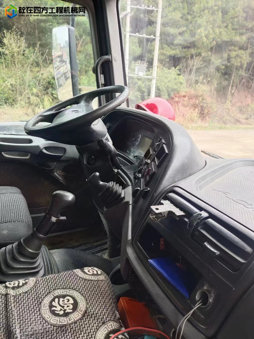 https://images.tongzsf.com/tong/truck_machine/20230328/164224b8ea45a2.jpg