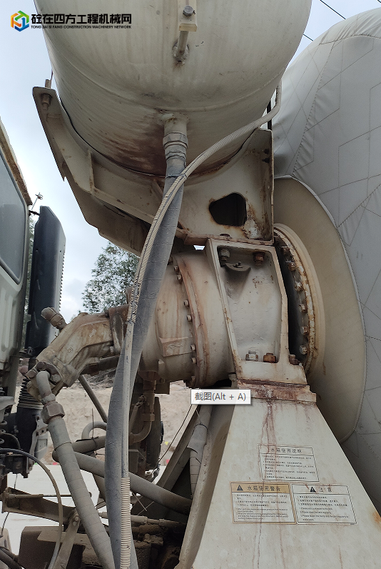 https://images.tongzsf.com/tong/truck_machine/20230330/164258e097443c.png