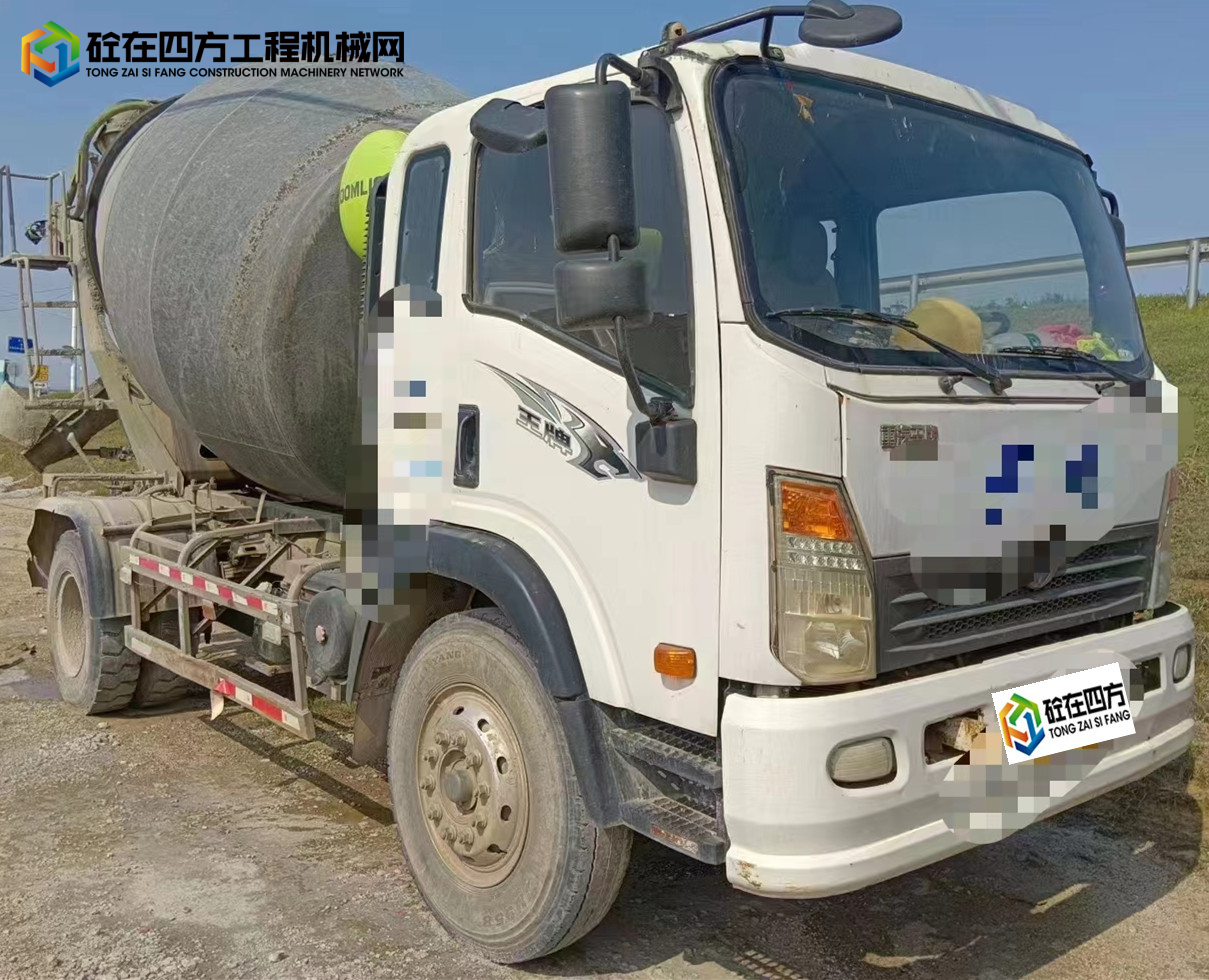 https://images.tongzsf.com/tong/truck_machine/20230331/16426811f9f106.jpg