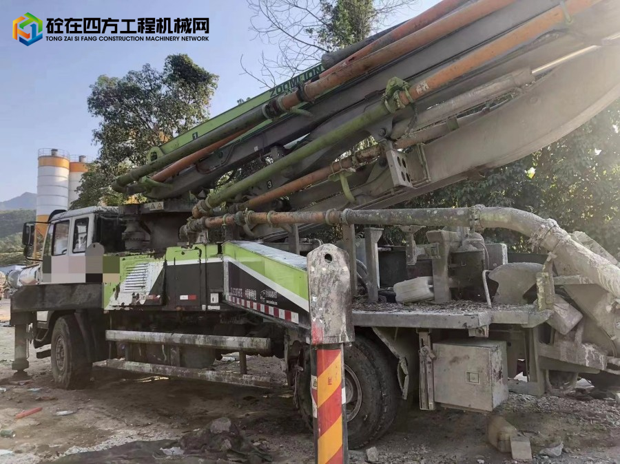 https://images.tongzsf.com/tong/truck_machine/20230403/1642a33cc6e977.jpg