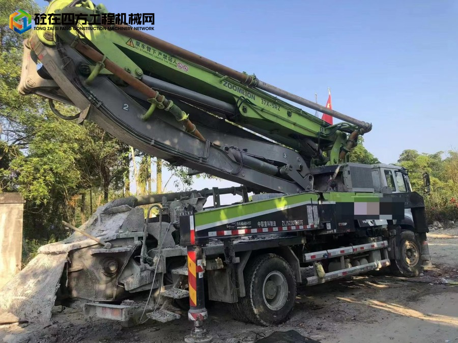 https://images.tongzsf.com/tong/truck_machine/20230403/1642a33cde8e99.jpg