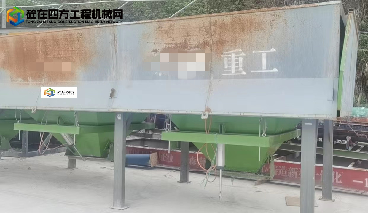 https://images.tongzsf.com/tong/truck_machine/20230403/1642a8bd5e00c7.jpg