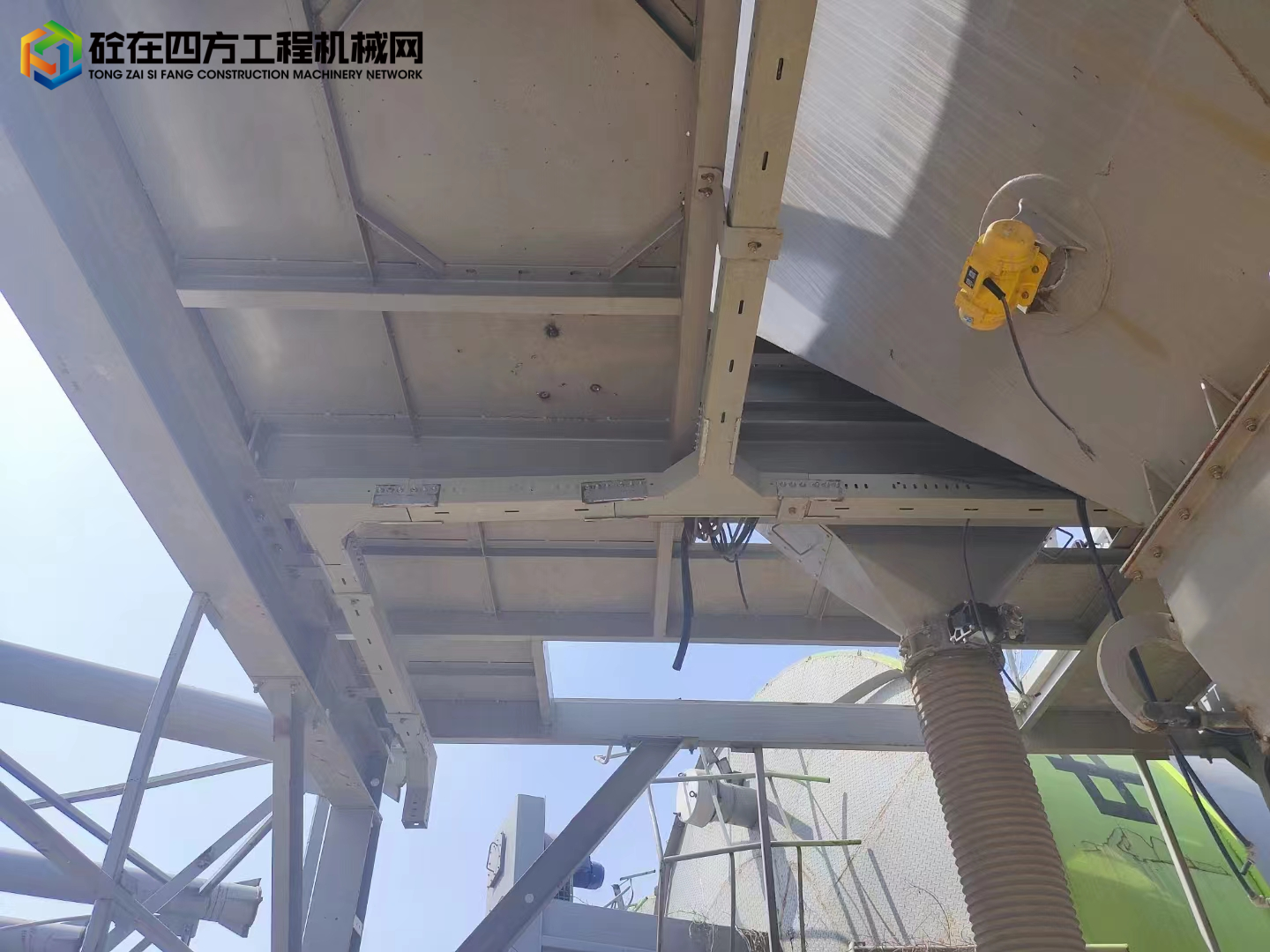 https://images.tongzsf.com/tong/truck_machine/20230406/1642e71f061b0f.jpg