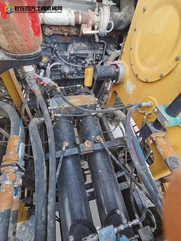 https://images.tongzsf.com/tong/truck_machine/20230410/164335cea064ba.jpg