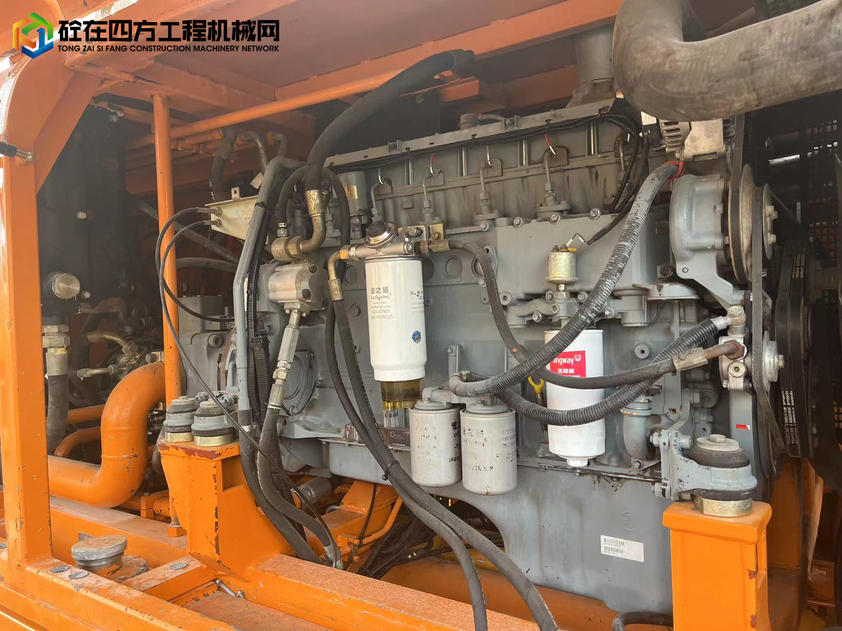 https://images.tongzsf.com/tong/truck_machine/20230413/164376571c2bd8.jpg