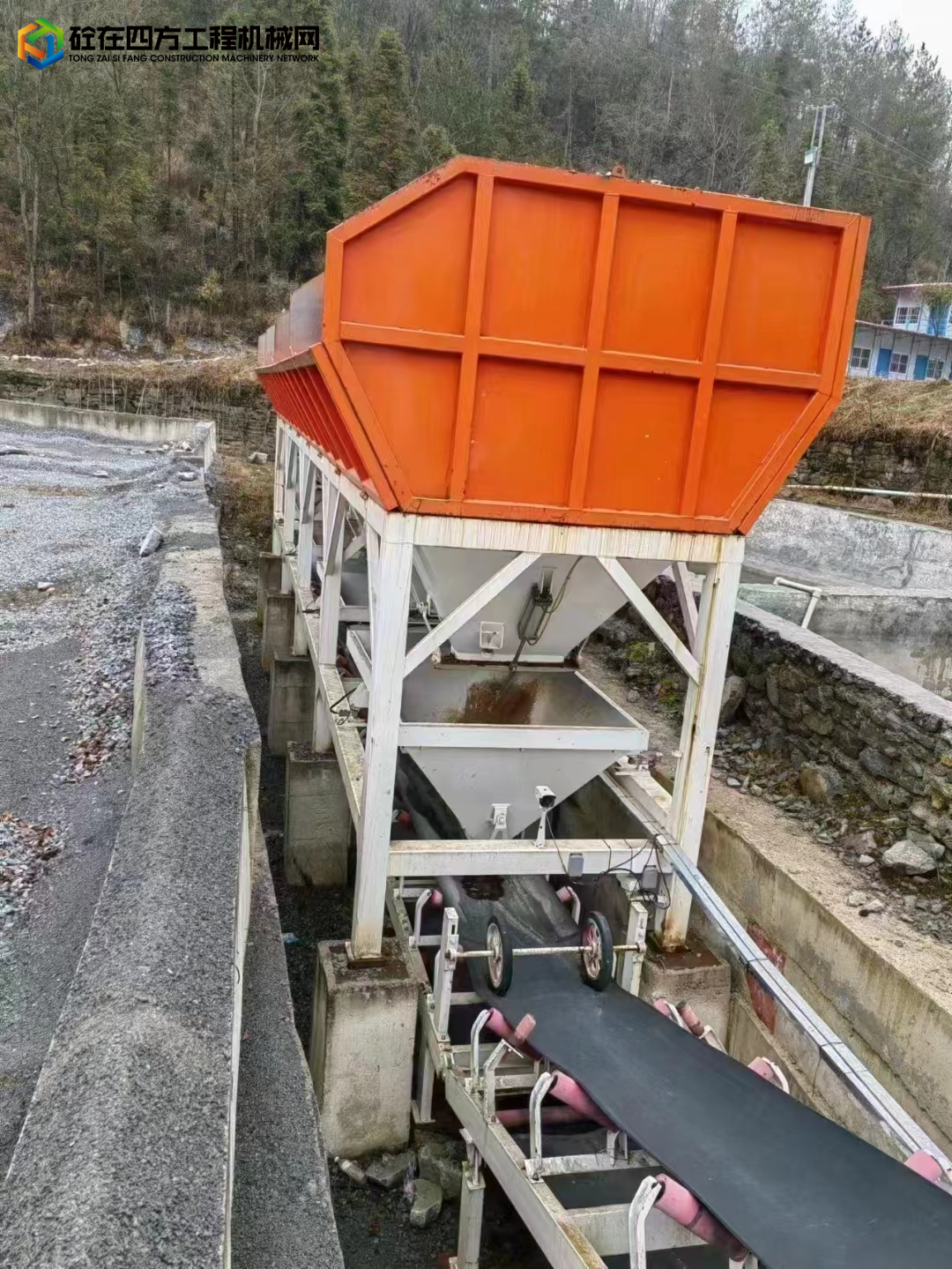 https://images.tongzsf.com/tong/truck_machine/20230417/1643cadba82361.jpg