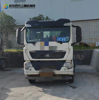 https://images.tongzsf.com/tong/truck_machine/20230418/1643e5e0138ab3.jpg