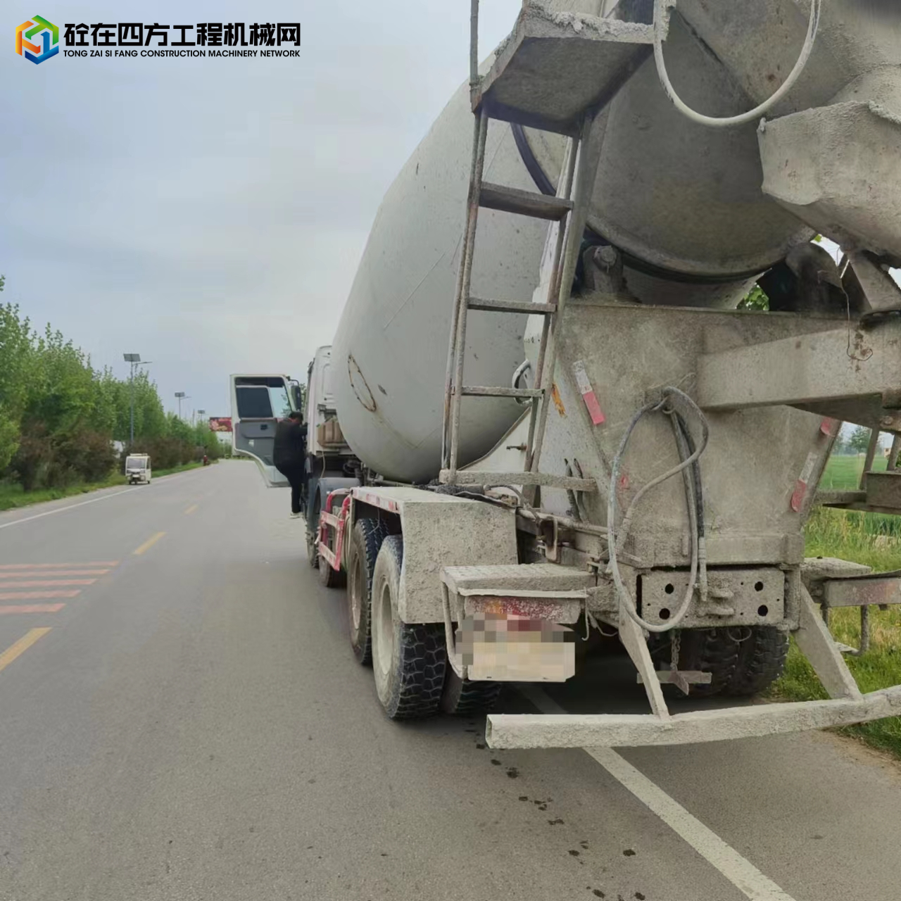 https://images.tongzsf.com/tong/truck_machine/20230422/1644376fce7c47.jpg