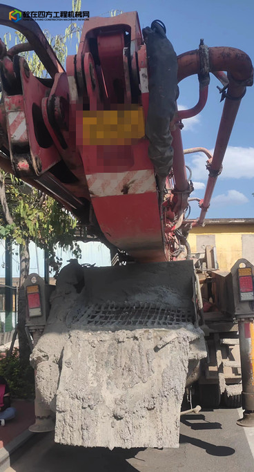 https://images.tongzsf.com/tong/truck_machine/20230423/16444f1f67f4c2.jpg