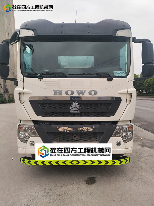 https://images.tongzsf.com/tong/truck_machine/20230423/16444f3a43d399.jpg