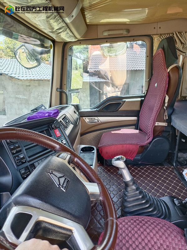 https://images.tongzsf.com/tong/truck_machine/20230423/16444f3ac5c4f6.jpg