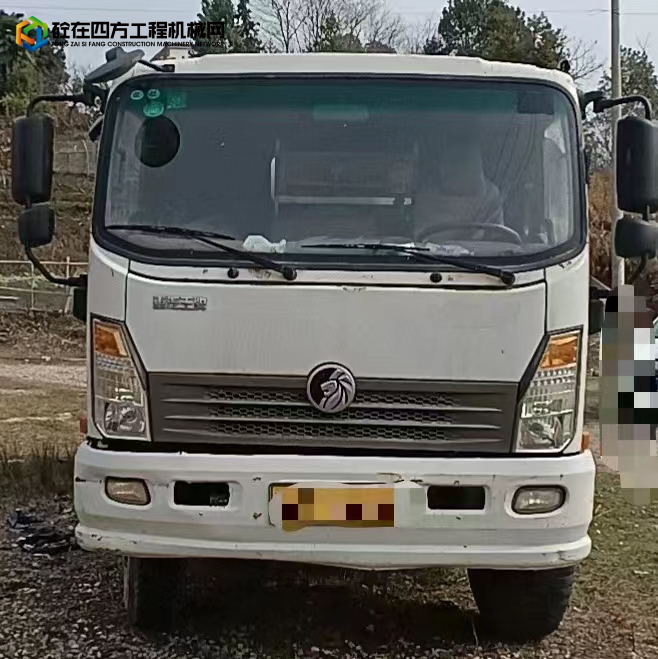 https://images.tongzsf.com/tong/truck_machine/20230424/16445f09ccf446.jpg