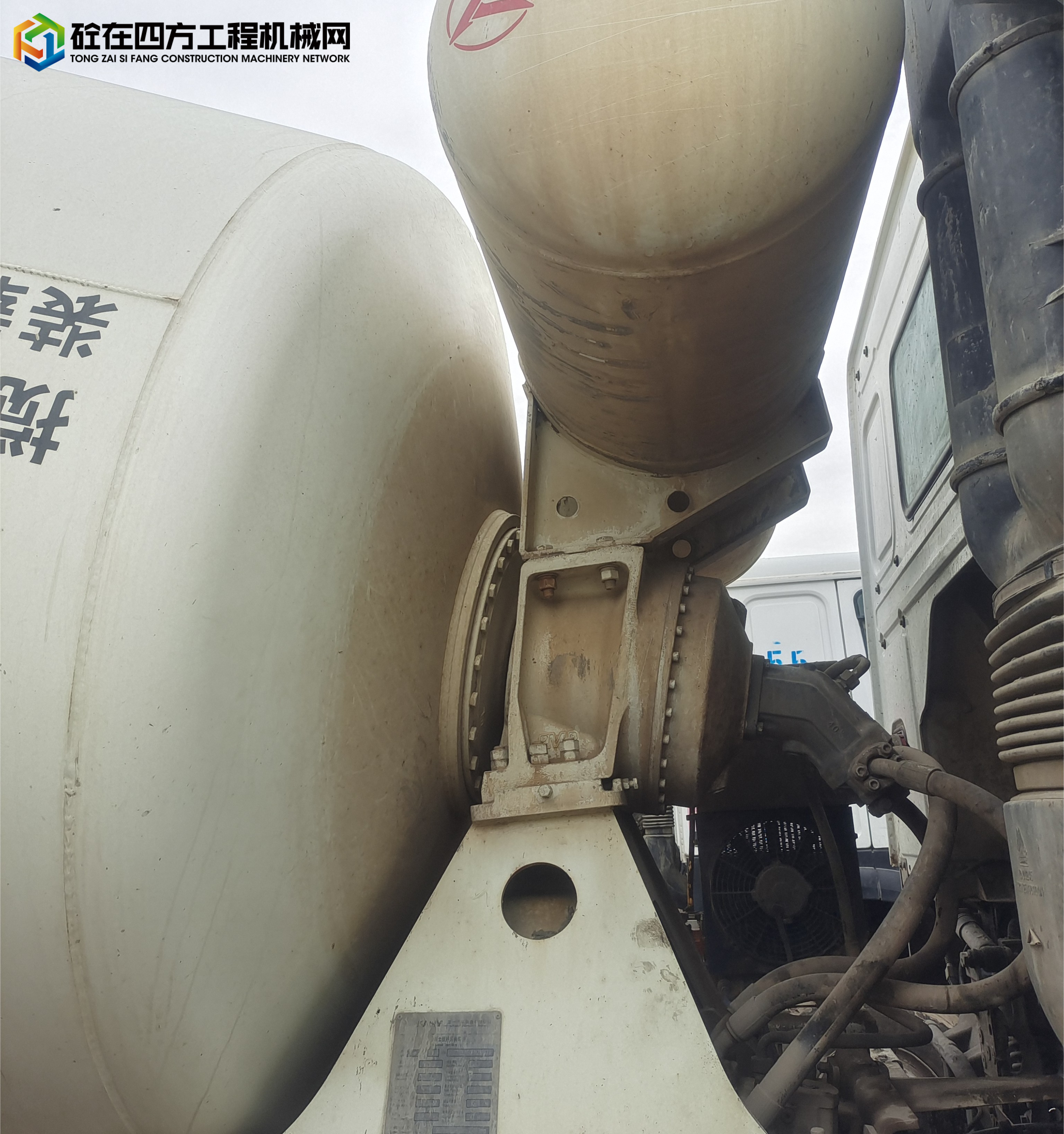 https://images.tongzsf.com/tong/truck_machine/20230426/16448dc12ca37b.jpg