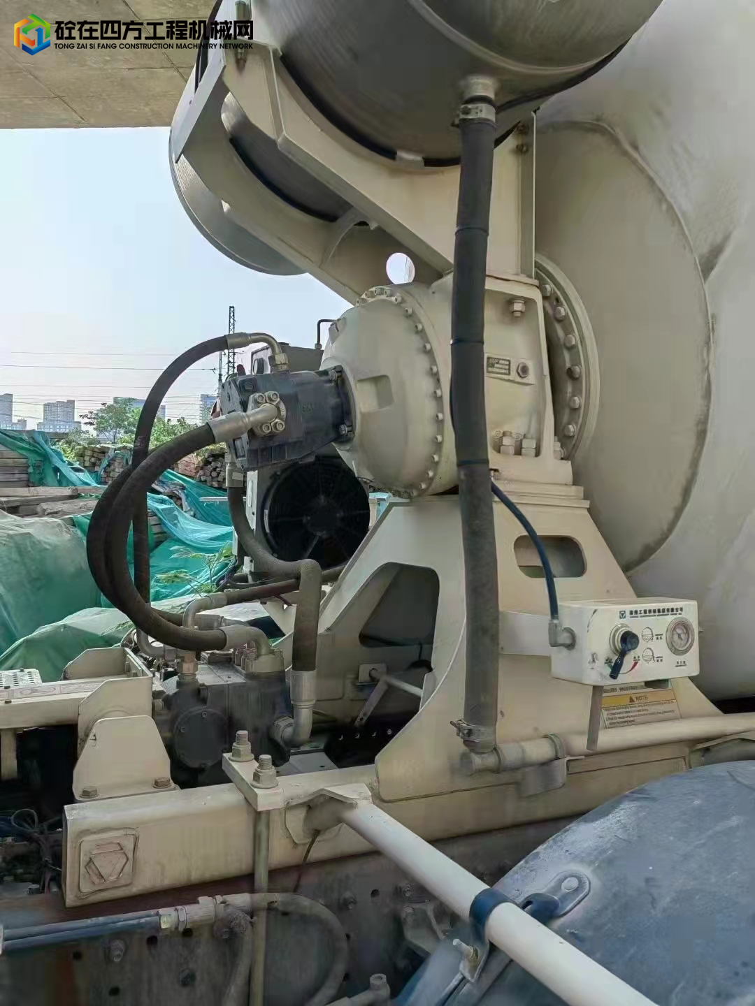 https://images.tongzsf.com/tong/truck_machine/20230426/16448eef38af28.jpg