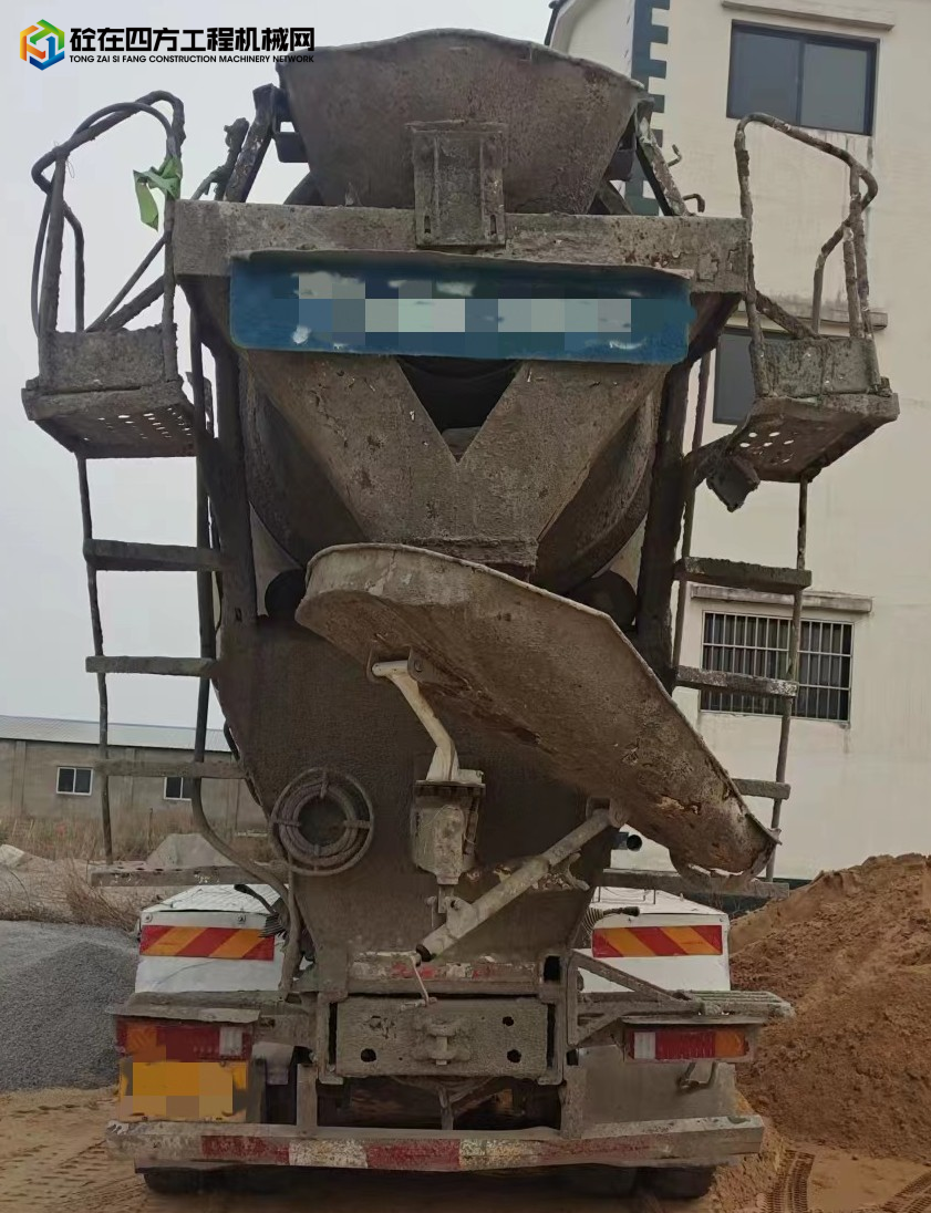 https://images.tongzsf.com/tong/truck_machine/20230427/1644a1e5e58cd6.jpg