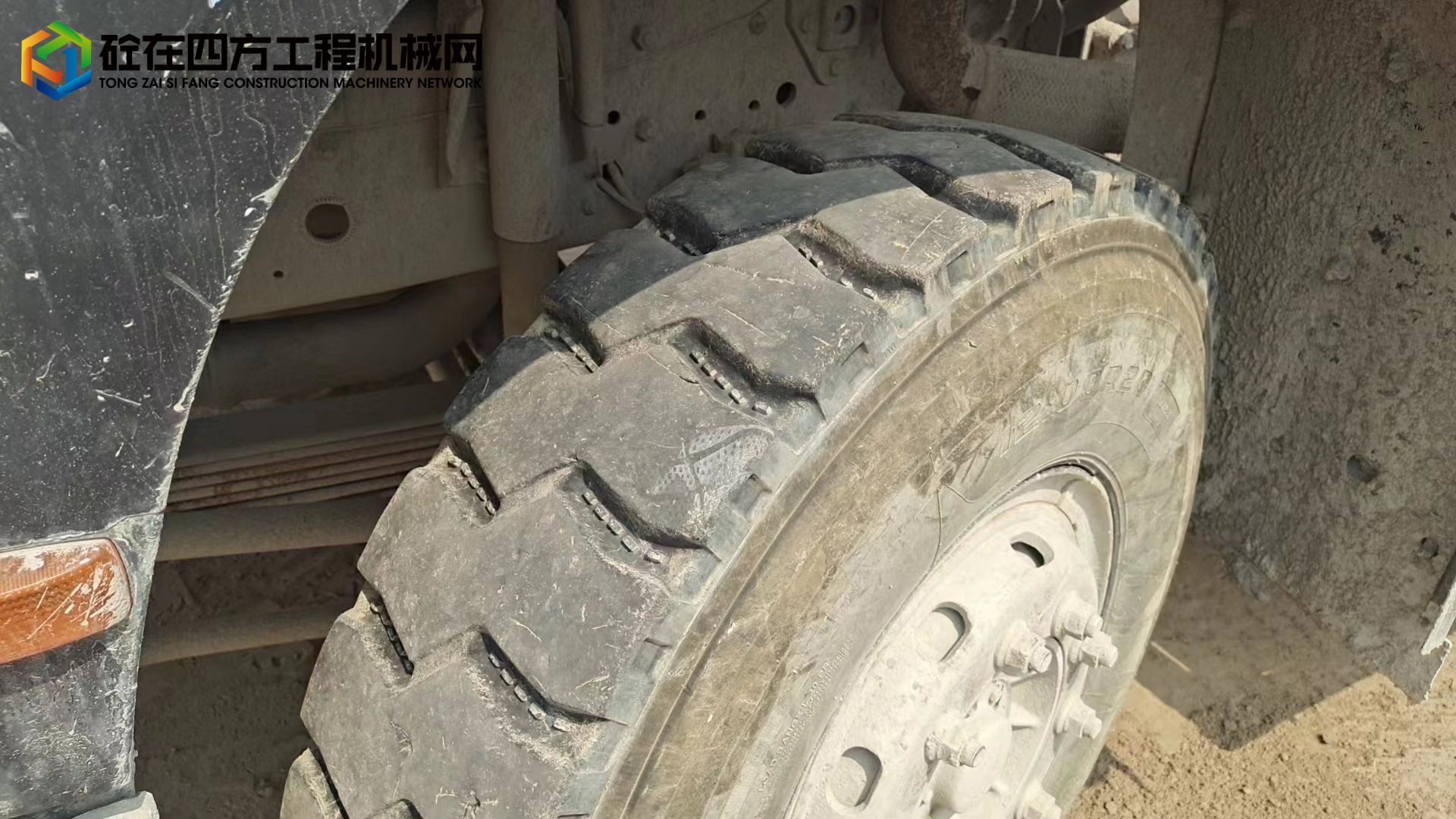 https://images.tongzsf.com/tong/truck_machine/20230427/1644a1e65b062f.jpg