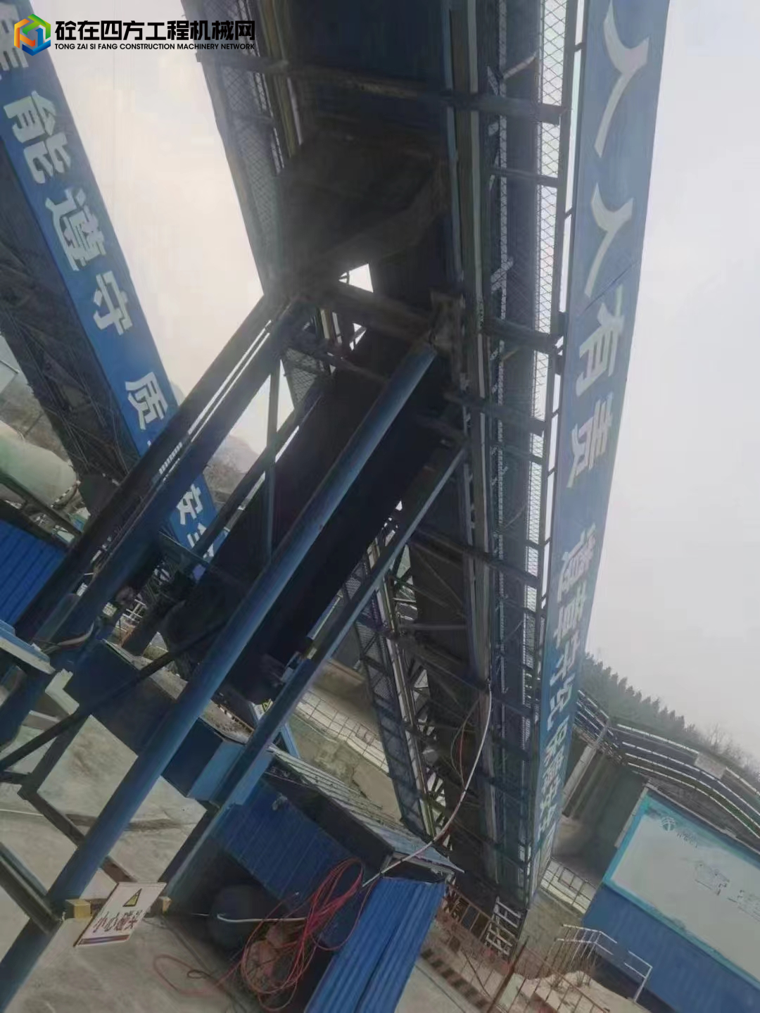 https://images.tongzsf.com/tong/truck_machine/20230504/16453485a68044.jpg