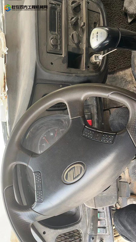 https://images.tongzsf.com/tong/truck_machine/20230505/16454777c4112f.jpg