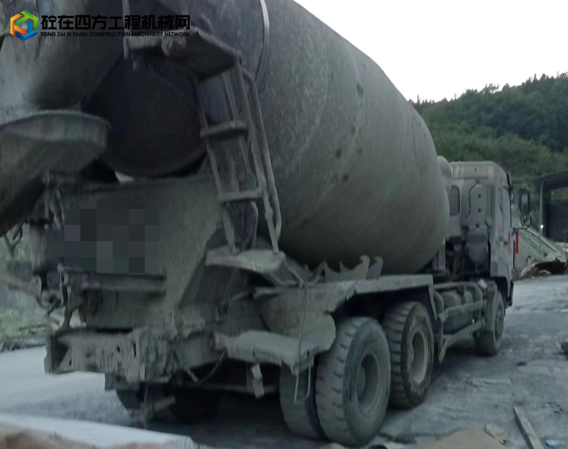 https://images.tongzsf.com/tong/truck_machine/20230505/164547acee10f3.jpg