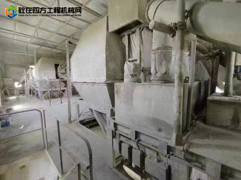https://images.tongzsf.com/tong/truck_machine/20230511/1645c9cb69a61a.jpg