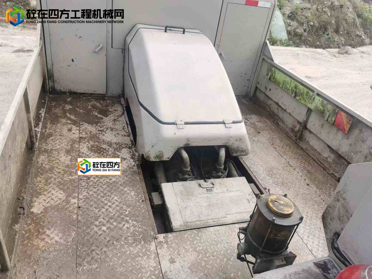 https://images.tongzsf.com/tong/truck_machine/20230511/1645ca13cf1012.jpg