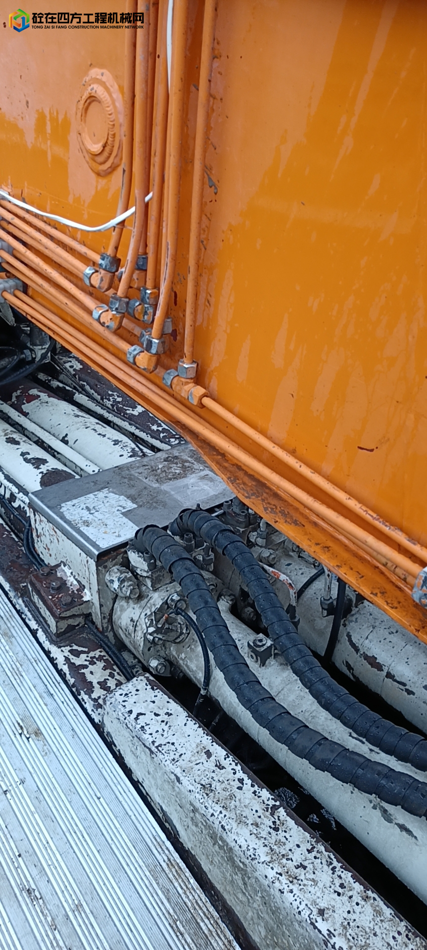 https://images.tongzsf.com/tong/truck_machine/20230516/164633c3fc942a.jpg