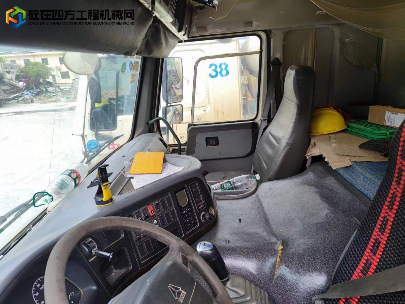 https://images.tongzsf.com/tong/truck_machine/20230518/16465dcd71c032.jpg