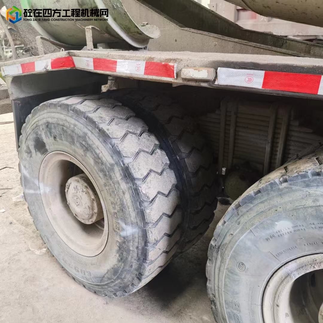 https://images.tongzsf.com/tong/truck_machine/20230523/1646c1f6dcdd5b.jpg