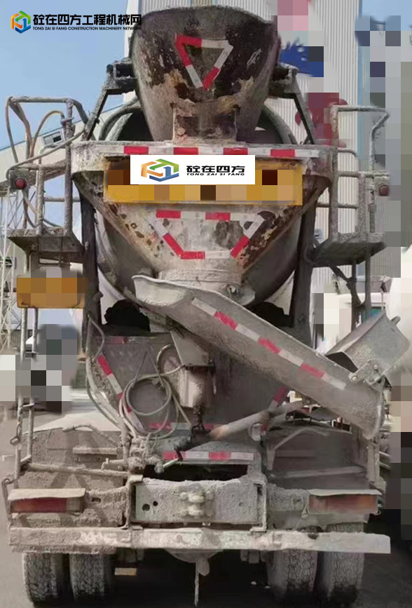 https://images.tongzsf.com/tong/truck_machine/20230523/1646c5b0c78c6b.jpg