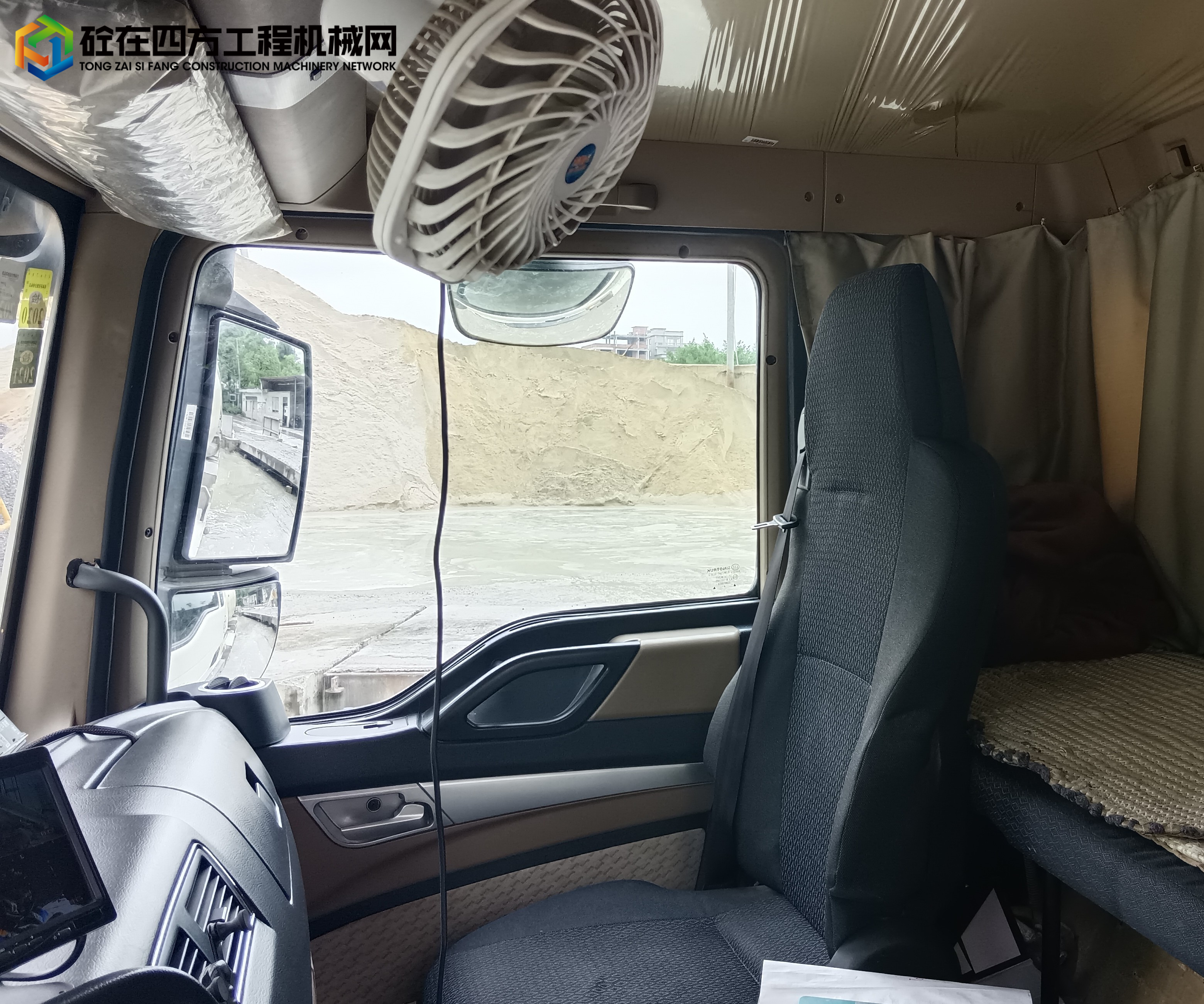 https://images.tongzsf.com/tong/truck_machine/20230530/16475b02d99fe8.jpg