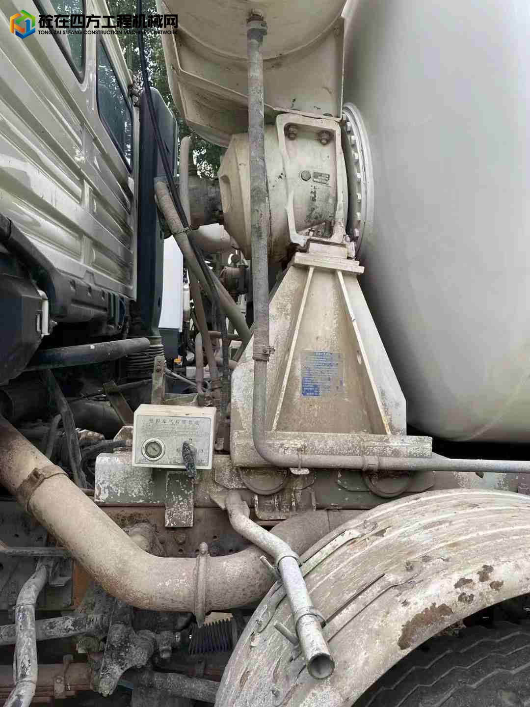 https://images.tongzsf.com/tong/truck_machine/20230530/16475c3e08aa29.jpg