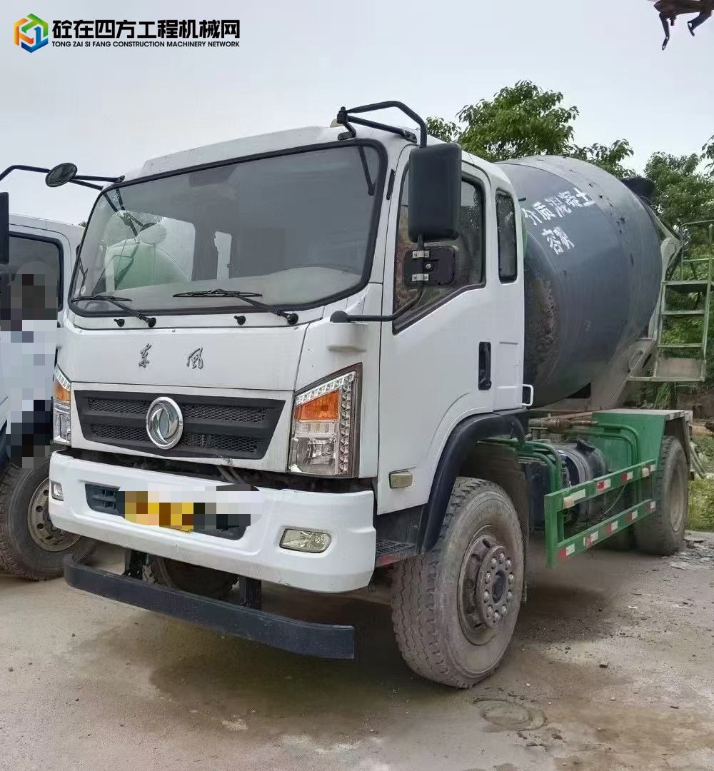 https://images.tongzsf.com/tong/truck_machine/20230531/164770c5651429.jpg