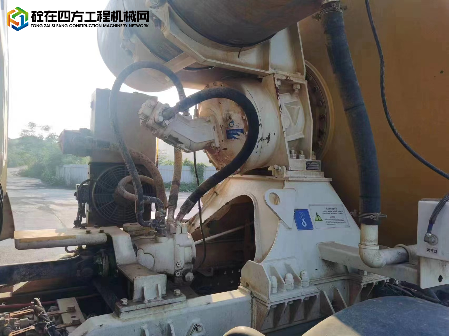 https://images.tongzsf.com/tong/truck_machine/20230602/164794c10f07a6.jpg