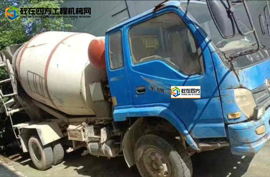 https://images.tongzsf.com/tong/truck_machine/20230608/164814f6f3be9d.jpg