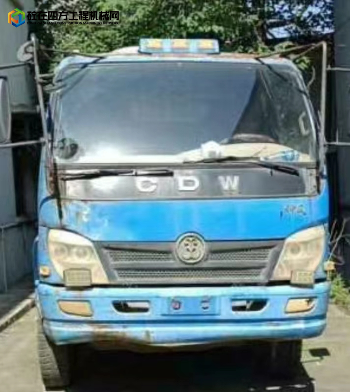 https://images.tongzsf.com/tong/truck_machine/20230608/164814f7ed6a3e.jpg