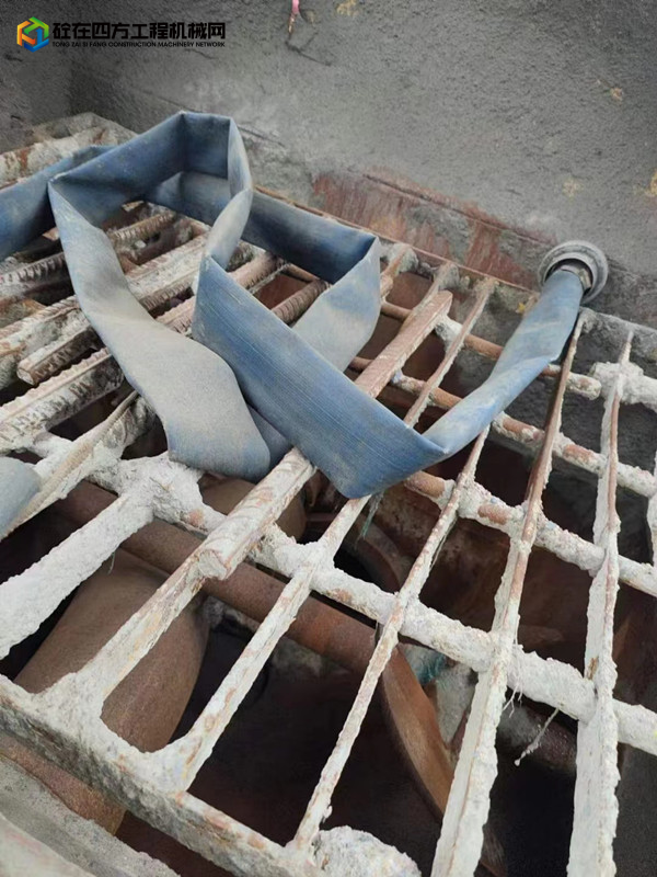 https://images.tongzsf.com/tong/truck_machine/20230610/16483e0056df25.jpg