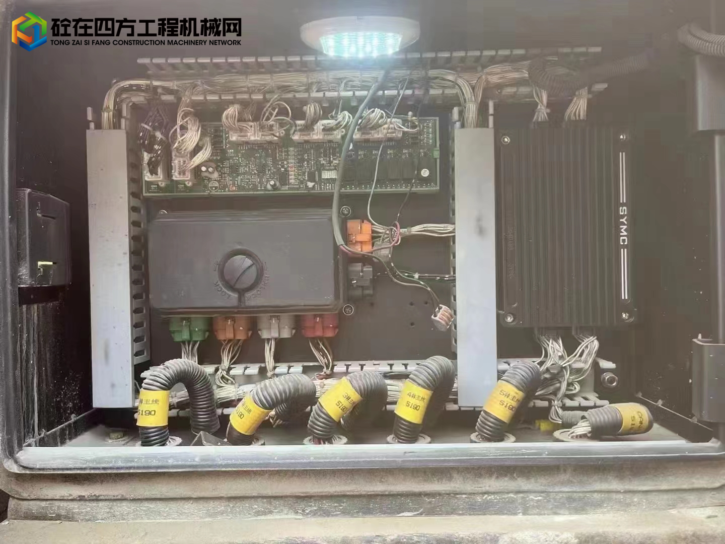 https://images.tongzsf.com/tong/truck_machine/20230614/164893111b8224.jpg