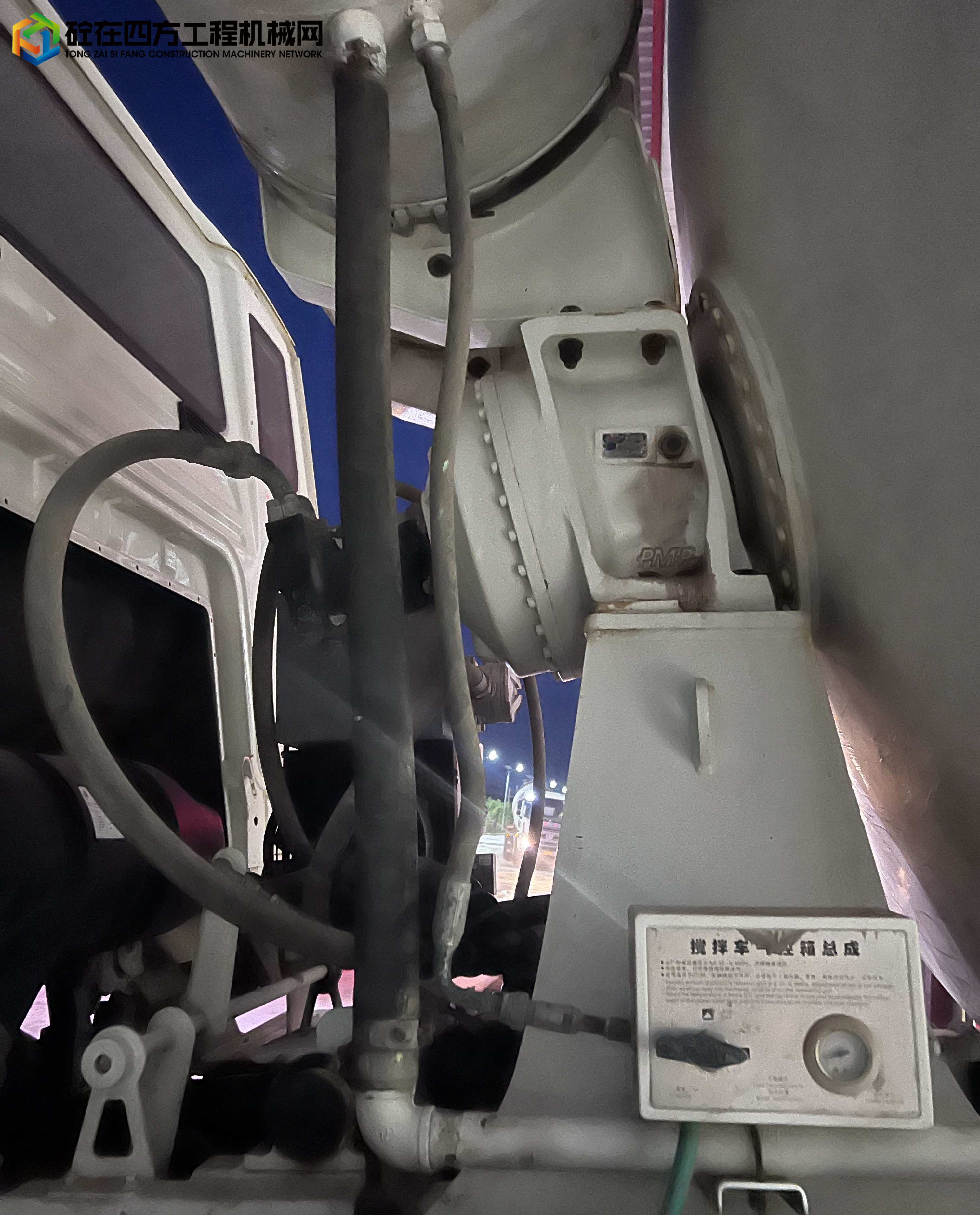 https://images.tongzsf.com/tong/truck_machine/20230615/1648a8d786c2e8.jpg