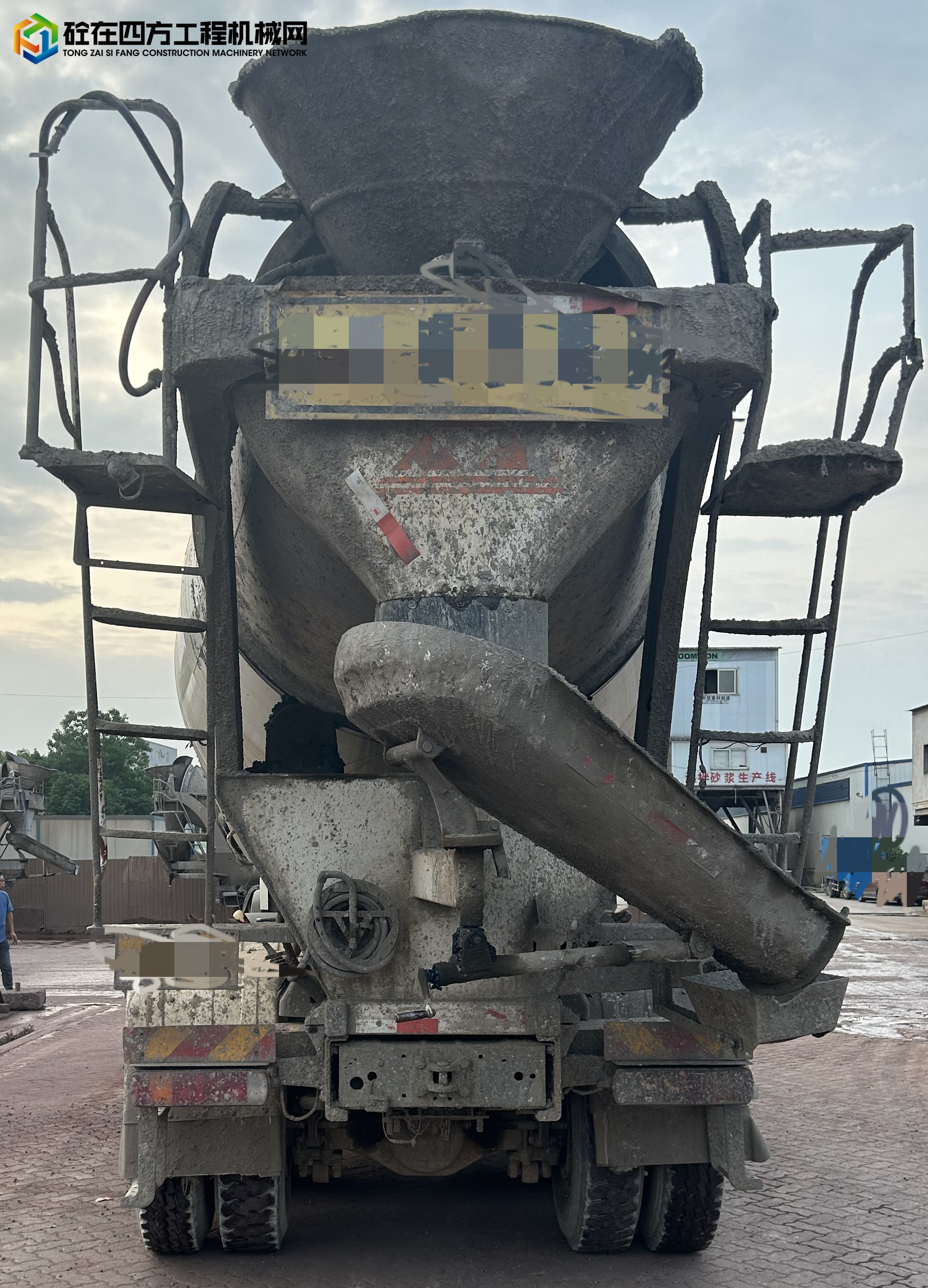 https://images.tongzsf.com/tong/truck_machine/20230620/164914c4cccbcd.jpg