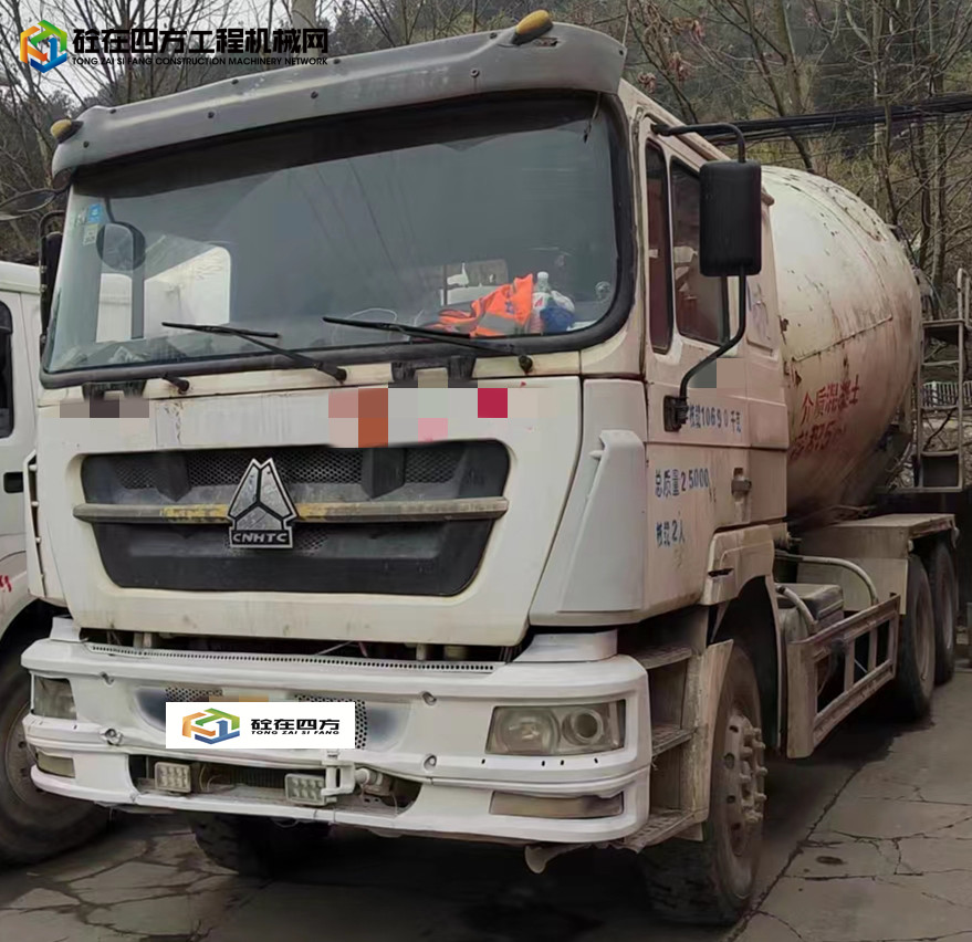 https://images.tongzsf.com/tong/truck_machine/20230625/16497a65f8a0a7.jpg