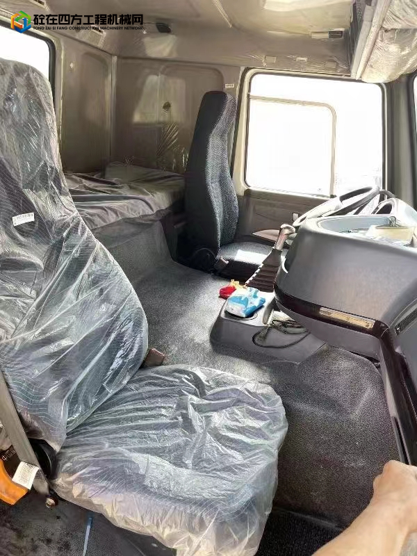 https://images.tongzsf.com/tong/truck_machine/20230626/164993de9e1a6c.jpg