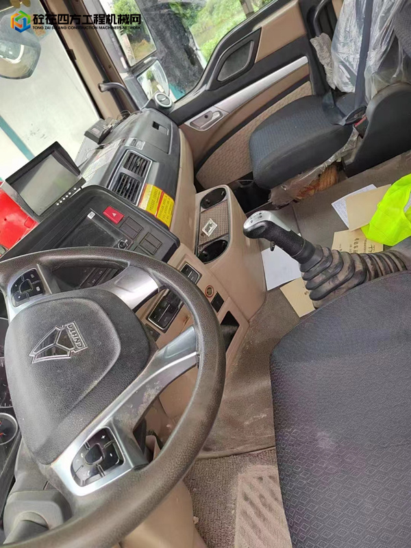 https://images.tongzsf.com/tong/truck_machine/20230705/164a4cc46ecfe2.jpg