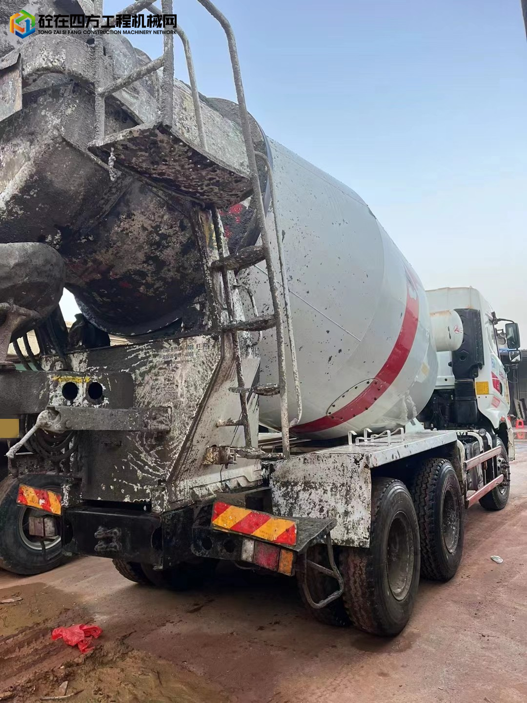 https://images.tongzsf.com/tong/truck_machine/20230706/164a620bf8f32c.jpg