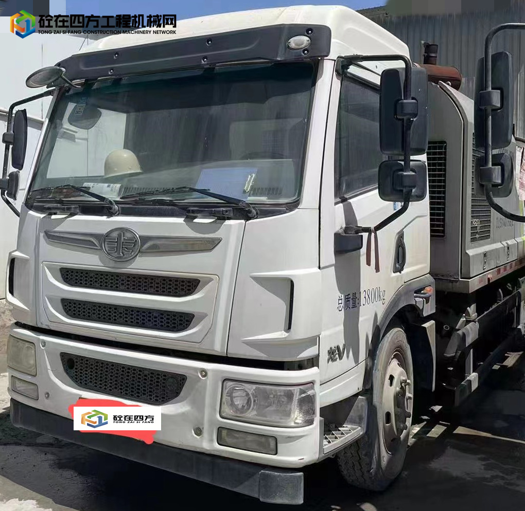 https://images.tongzsf.com/tong/truck_machine/20230706/164a686137c05f.jpg