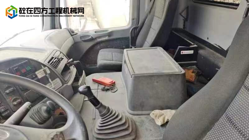 https://images.tongzsf.com/tong/truck_machine/20230707/164a7cf3fbec37.jpg