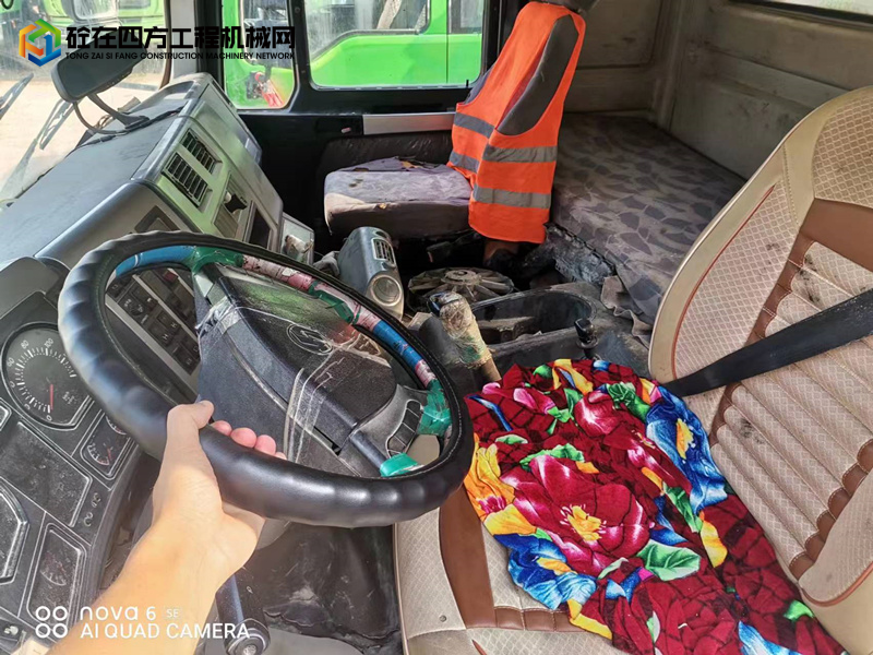 https://images.tongzsf.com/tong/truck_machine/20230718/164b62cedd7fee.jpg