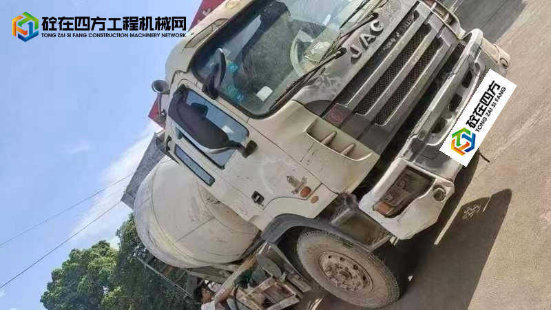 https://images.tongzsf.com/tong/truck_machine/20230718/164b6618b3d73b.jpg
